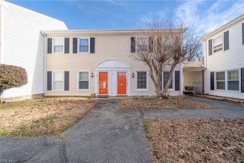 Photo of 9 Towne Square Drive, Newport News, VA 23607 (MLS # 10621068)