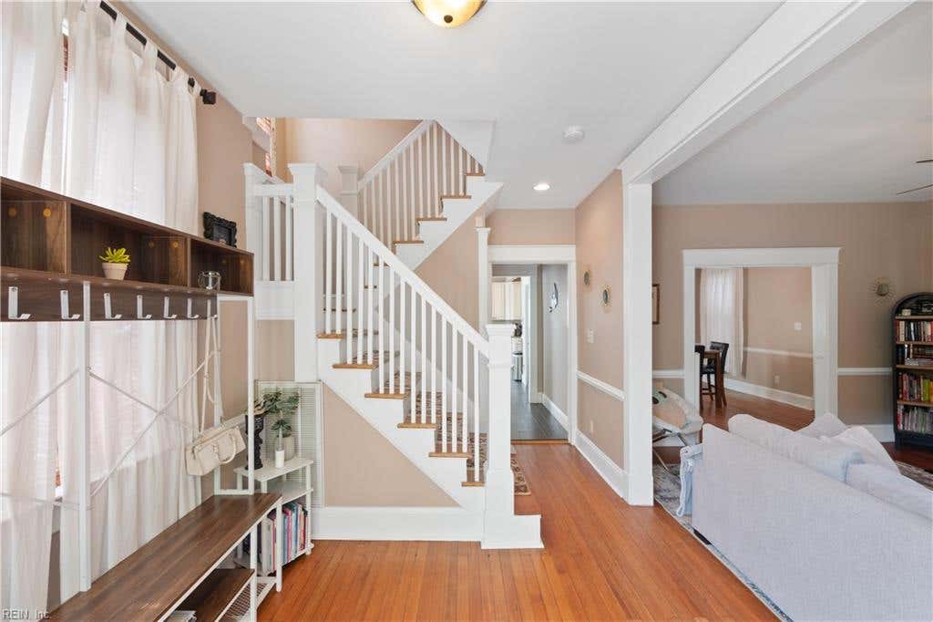 Photo of 1601 Ashland Avenue, Norfolk, VA 23509 (MLS # 10641082)