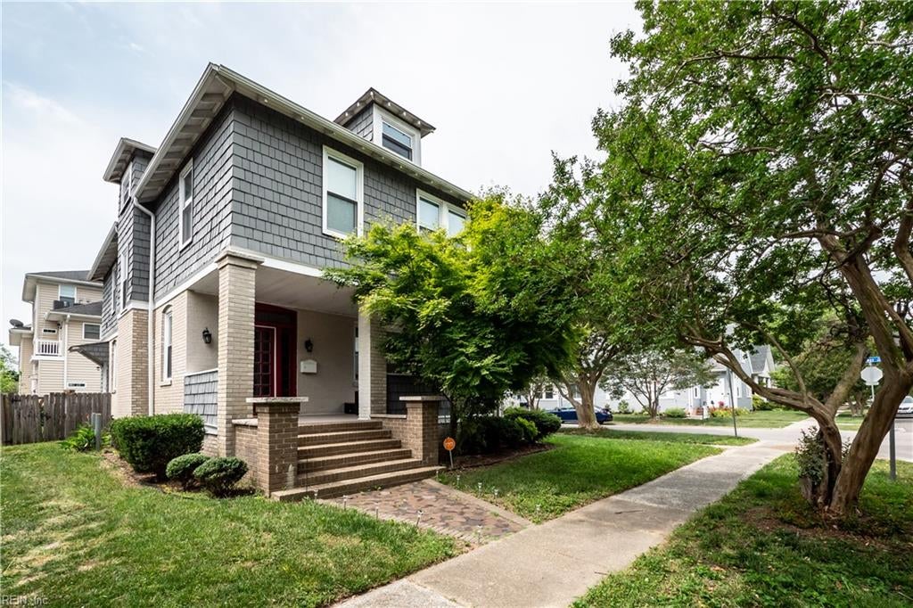 Photo of 1601 Ashland Avenue, Norfolk, VA 23509 (MLS # 10641082)