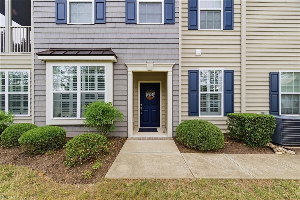 Photo of 1201 Braemar Creek, Williamsburg, VA 23188 (MLS # 10636151)