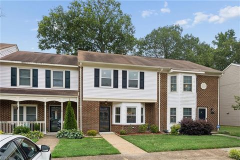 Photo of 114 Solebay Street, Yorktown, VA 23692 (MLS # 10643223)