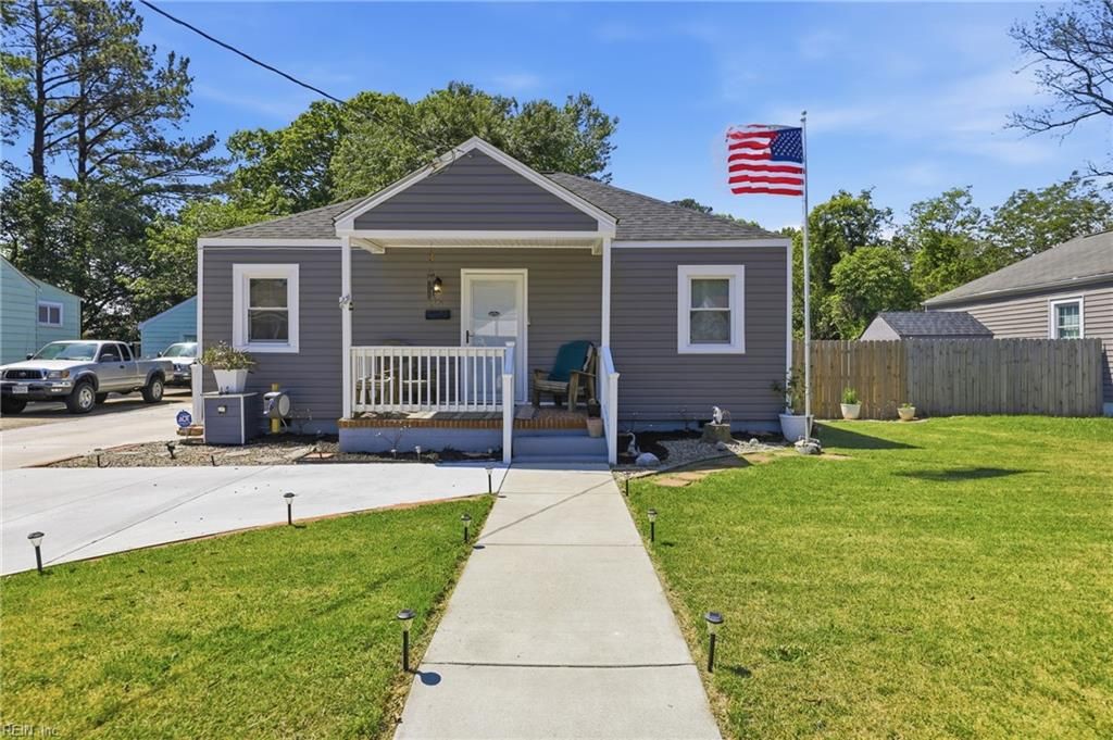 Photo of 28 Woodland Street, Portsmouth, VA 23702 (MLS # 10633275)