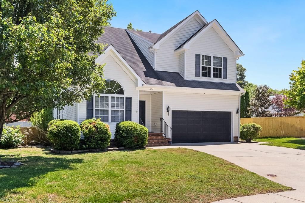 Photo of 1009 Seagull Court, Chesapeake, VA 23322 (MLS # 10634210)