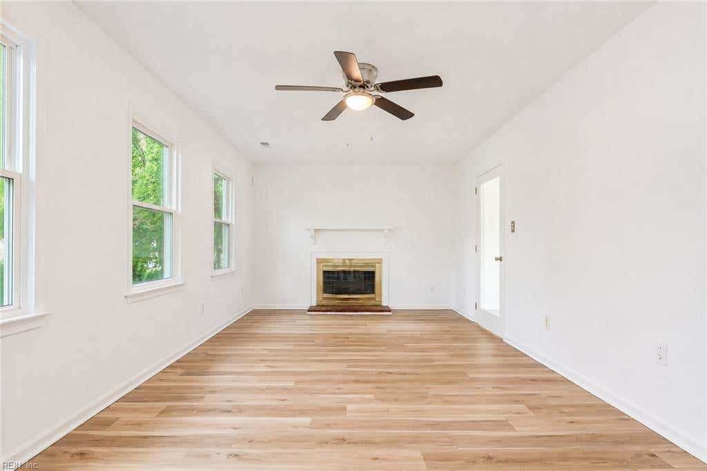 Photo of 33 Edgemont Drive, Hampton, VA 23666 (MLS # 10648389)