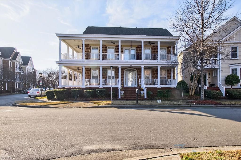 Photo of 1017 Godfrey Avenue, Norfolk, VA 23504 (MLS # 10622928)