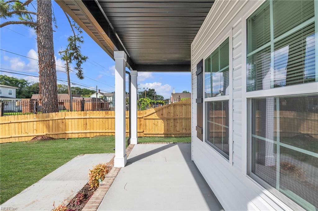 Photo of 236 W. Queen Street, Hampton, VA 23669 (MLS # 10654370)