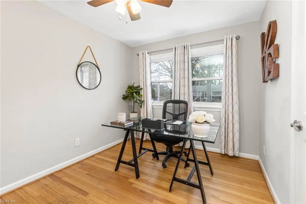 Virginia Beach, Virginia 23455, United States, 3 Bedrooms Bedrooms, ,2 BathroomsBathrooms,Residential,Pending,83394