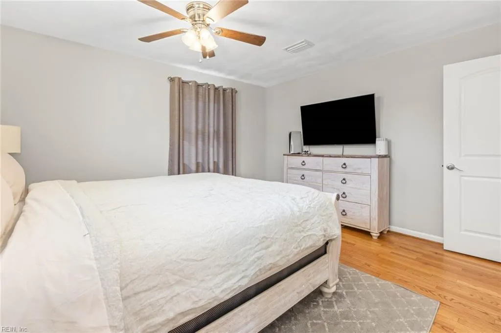 Virginia Beach, Virginia 23455, United States, 3 Bedrooms Bedrooms, ,2 BathroomsBathrooms,Residential,Pending,83394