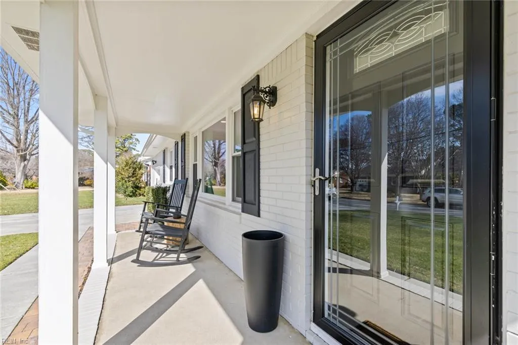 Virginia Beach, Virginia 23455, United States, 3 Bedrooms Bedrooms, ,2 BathroomsBathrooms,Residential,Pending,83394