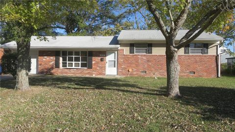 Photo of 502 Catalpa Drive, Newport News, VA 23601 (MLS # 10604608)