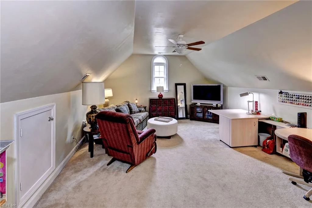 Williamsburg, Virginia 23188, United States, 4 Bedrooms Bedrooms, ,3 BathroomsBathrooms,Residential,Active,189364