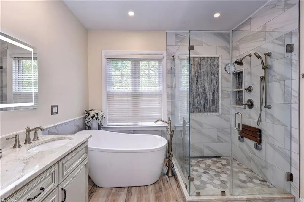 Williamsburg, Virginia 23188, United States, 4 Bedrooms Bedrooms, ,3 BathroomsBathrooms,Residential,Active,189364