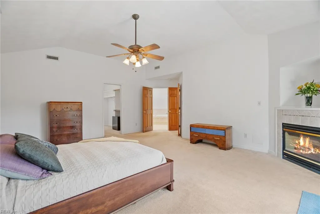 Virginia Beach, Virginia 23451, United States, 5 Bedrooms Bedrooms, ,4 BathroomsBathrooms,Residential,Pending,108396