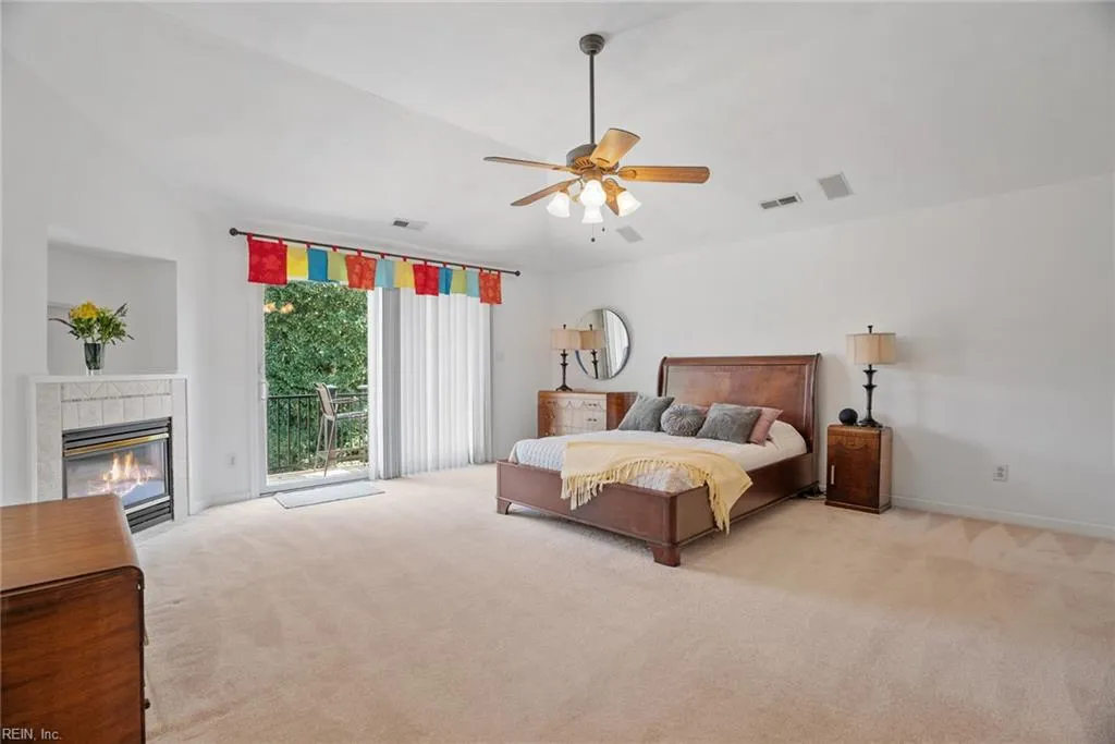 Virginia Beach, Virginia 23451, United States, 5 Bedrooms Bedrooms, ,4 BathroomsBathrooms,Residential,Pending,108396