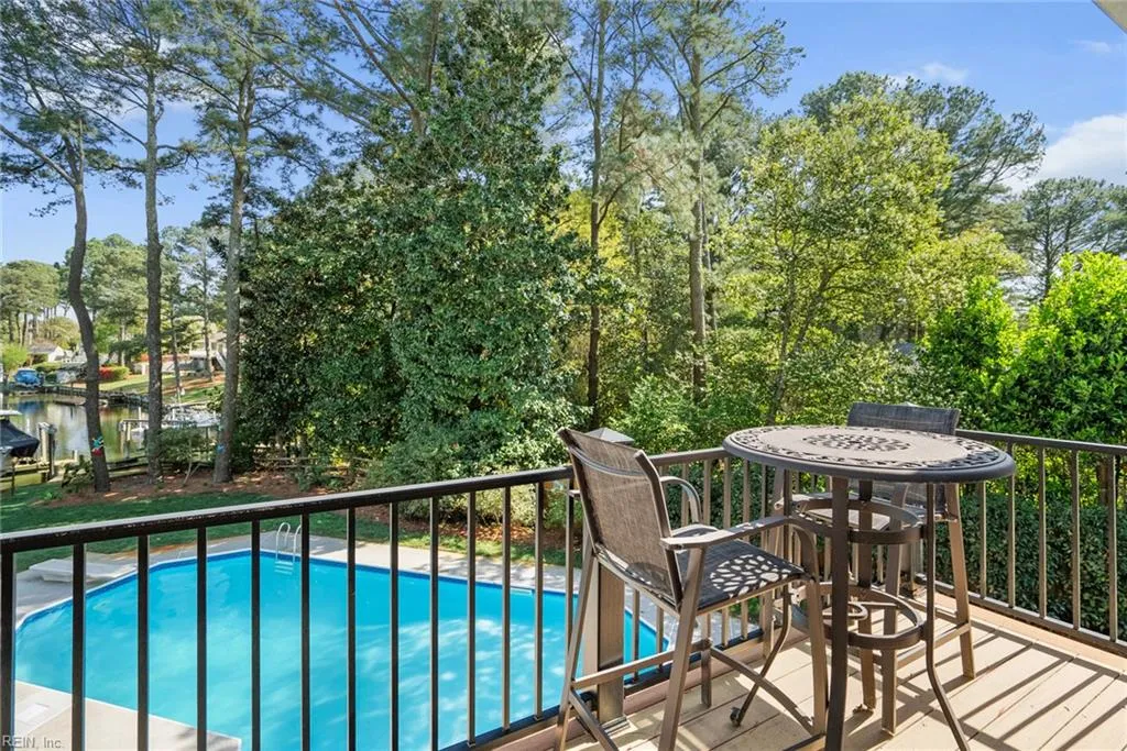 Virginia Beach, Virginia 23451, United States, 5 Bedrooms Bedrooms, ,4 BathroomsBathrooms,Residential,Pending,108396