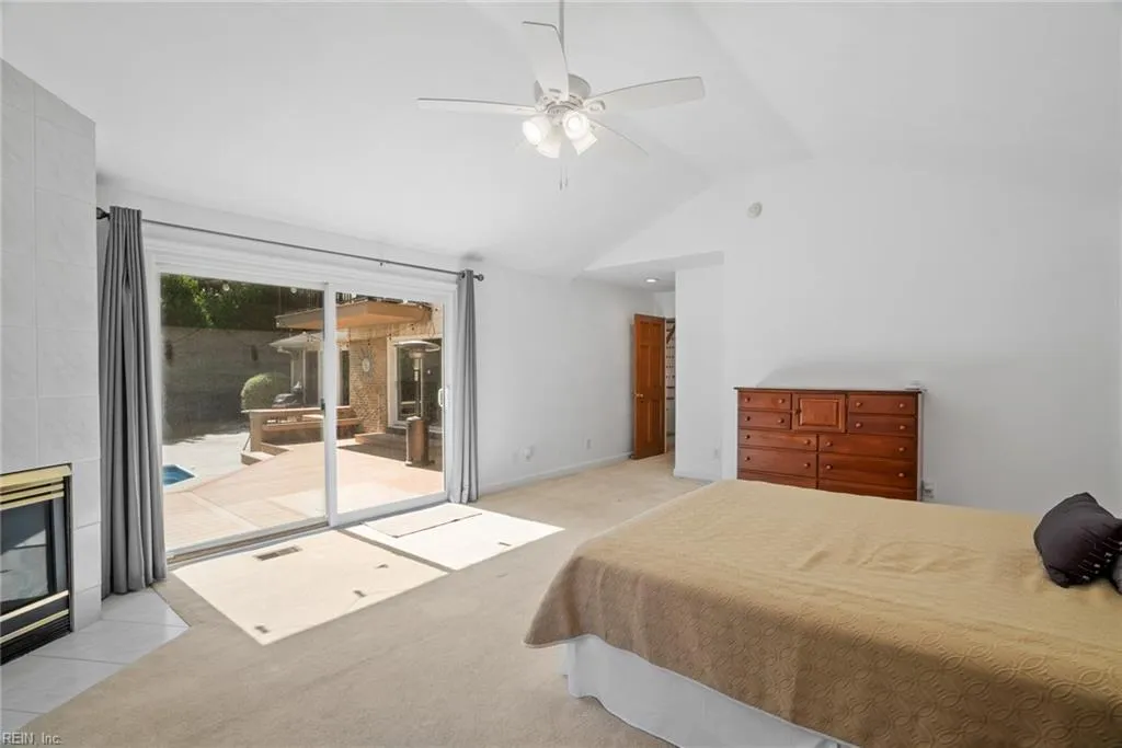 Virginia Beach, Virginia 23451, United States, 5 Bedrooms Bedrooms, ,4 BathroomsBathrooms,Residential,Pending,108396