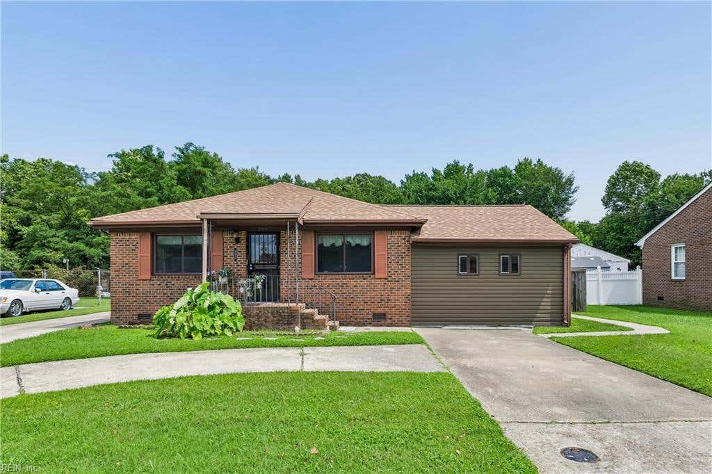 Photo of 805 Portland Street, Chesapeake, VA 23324 (MLS # 10647753)