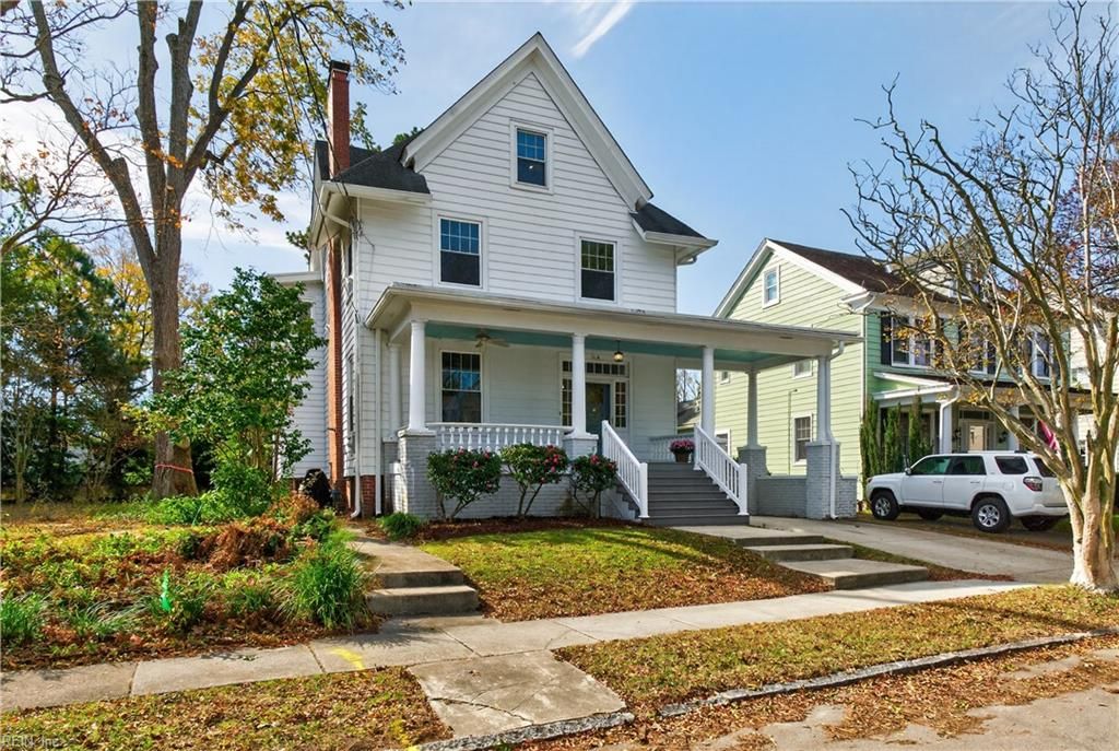 Photo of 1219 Manchester Avenue, Norfolk, VA 23508 (MLS # 10609343)