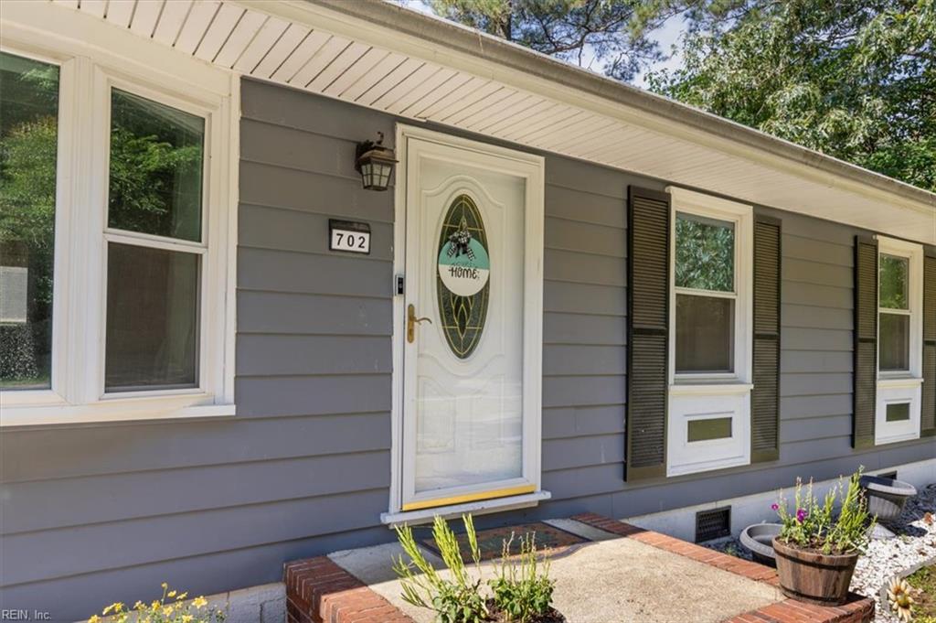 Photo of 702 Seaford Road, Seaford, VA 23696 (MLS # 10638378)