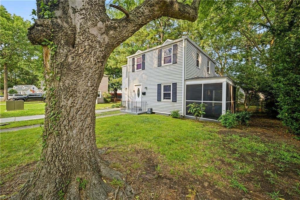 Photo of 3514 White Chapel Road, Norfolk, VA 23509 (MLS # 10646313)