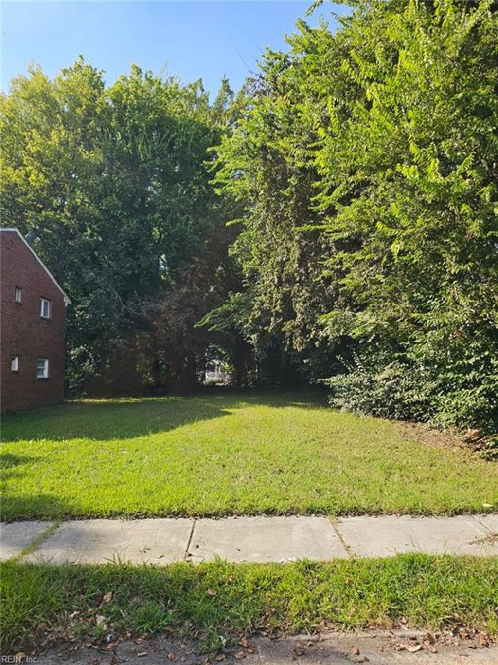 Photo of 1827 Carswell Street, Norfolk, VA 23504 (MLS # 10607762)