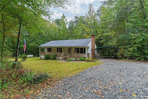 1973 Buckner RD Bumpass VA 23024