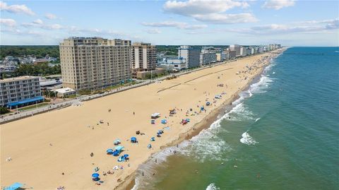 Condominium in Virginia Beach VA 303 Atlantic Avenue.jpg