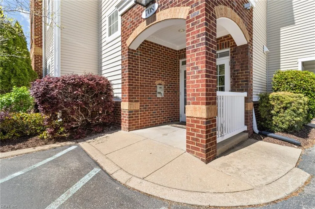 Newport News, Virginia 23602, United States, 3 Bedrooms Bedrooms, ,2 BathroomsBathrooms,Residential,Pending,112216