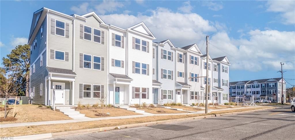 Photo of 704 Fishermans Road, Norfolk, VA 23503 (MLS # 10612727)