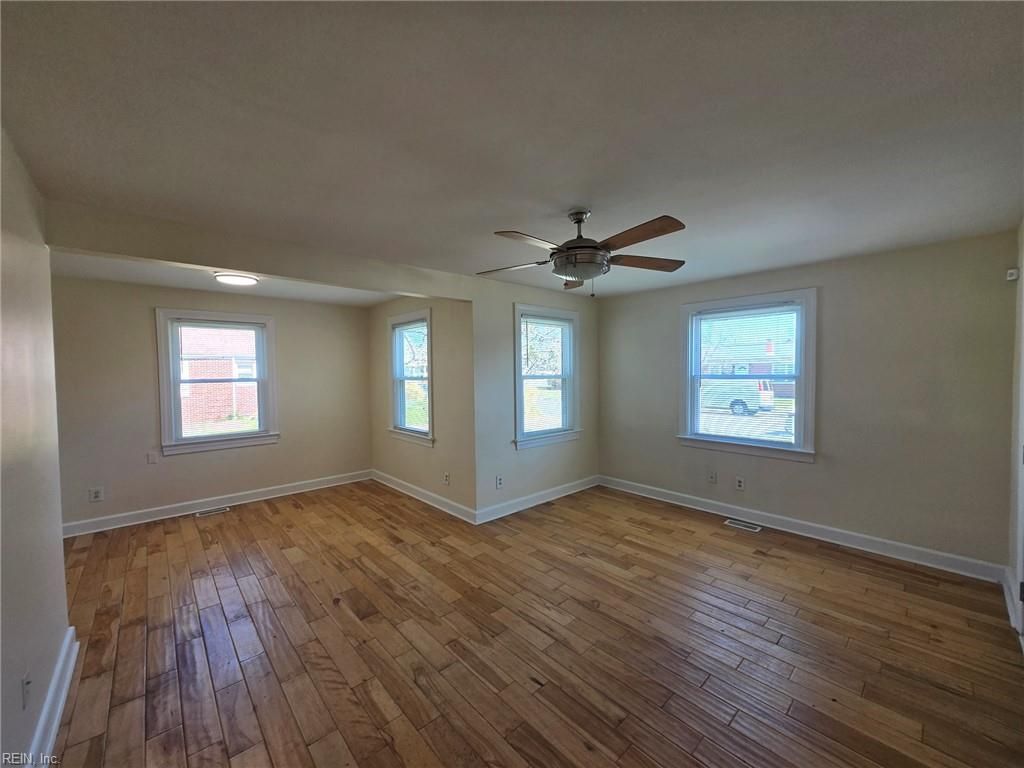 Photo of 9659 14th View Street, Norfolk, VA 23503 (MLS # 10627960)