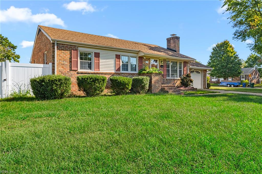 Photo of 170 Spaulding Drive, Newport News, VA 23602 (MLS # 10657770)