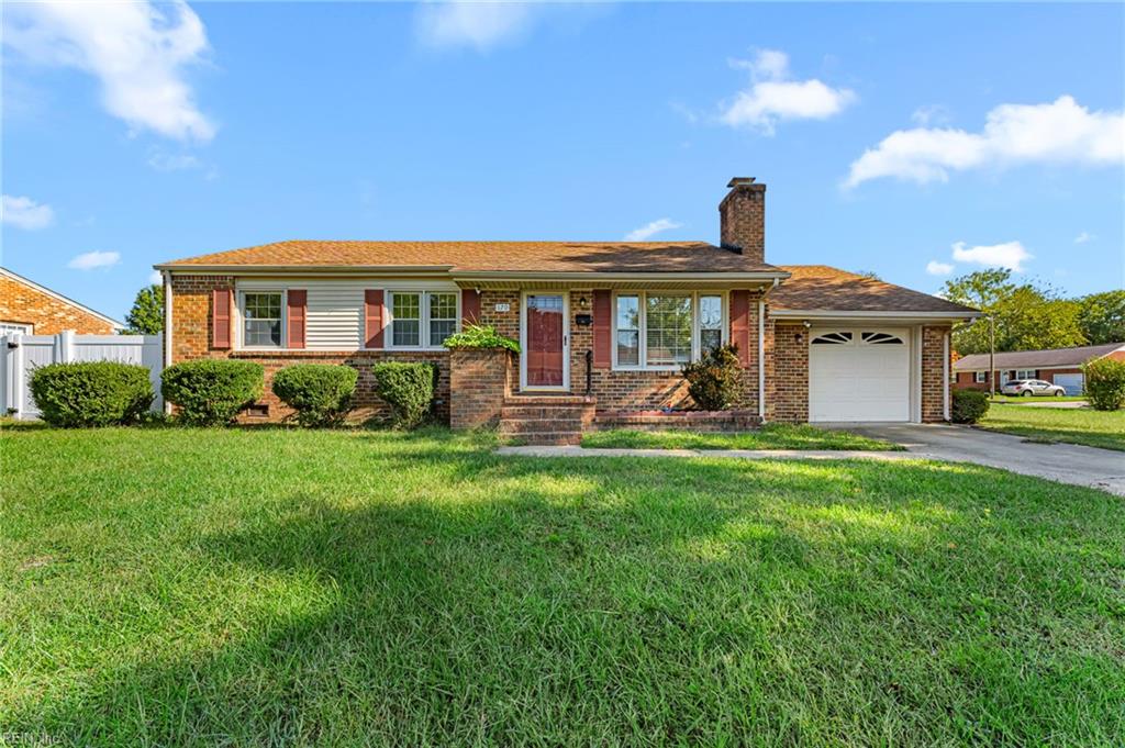 Photo of 170 Spaulding Drive, Newport News, VA 23602 (MLS # 10657770)