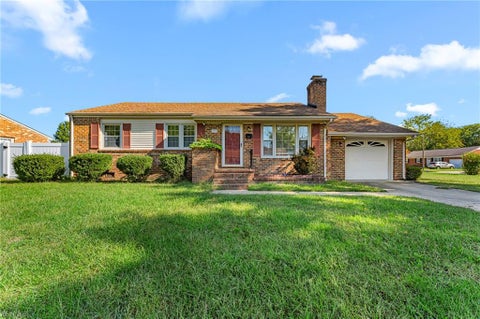 Photo of 170 Spaulding Drive, Newport News, VA 23602 (MLS # 10657770)