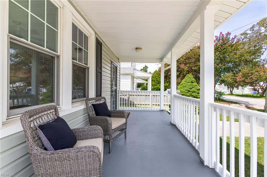 Photo of 125 Rogers Avenue, Norfolk, VA 23505 (MLS # 10645798)