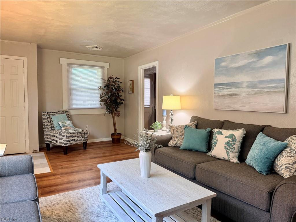 Photo of 1531 W 41st Street, Norfolk, VA 23508 (MLS # 10643646)