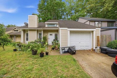 Photo of 13409 Oakleaf Court, Newport News, VA 23608 (MLS # 10632458)