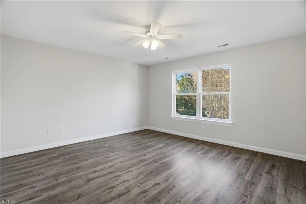 Virginia Beach, Virginia 23456, United States, 5 Bedrooms Bedrooms, ,4 BathroomsBathrooms,Residential,Active,254439