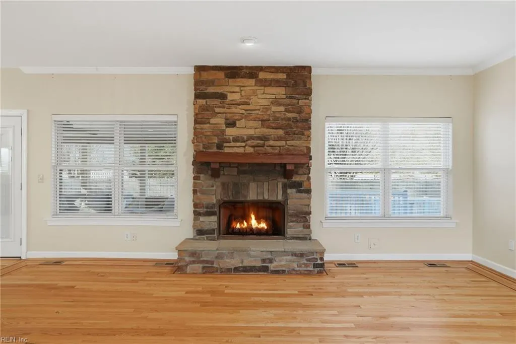 Virginia Beach, Virginia 23456, United States, 5 Bedrooms Bedrooms, ,4 BathroomsBathrooms,Residential,Active,254439