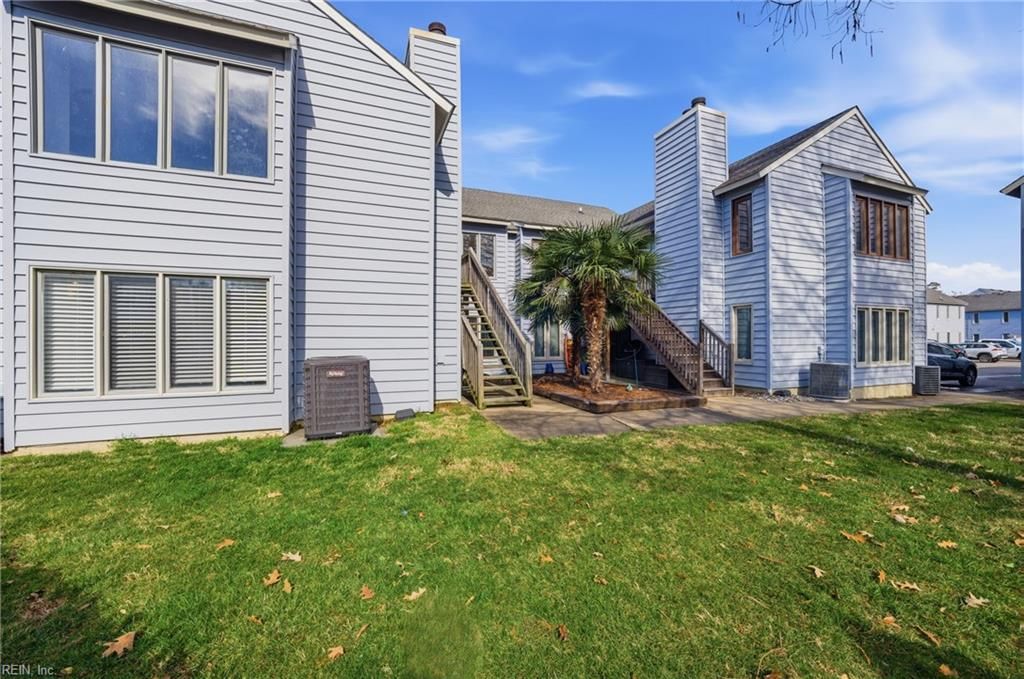 Photo of 652 Pinewood Drive, Virginia Beach, VA 23451 (MLS # 10623265)