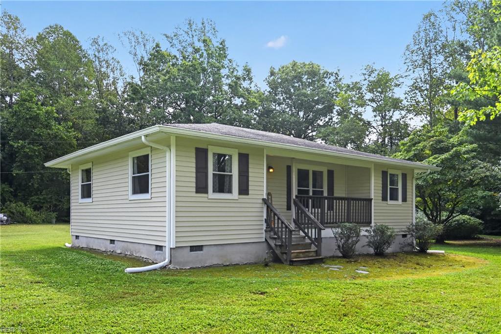 Photo of 155 RUBYS Lane, Shacklefords, VA 23156 (MLS # 10654053)