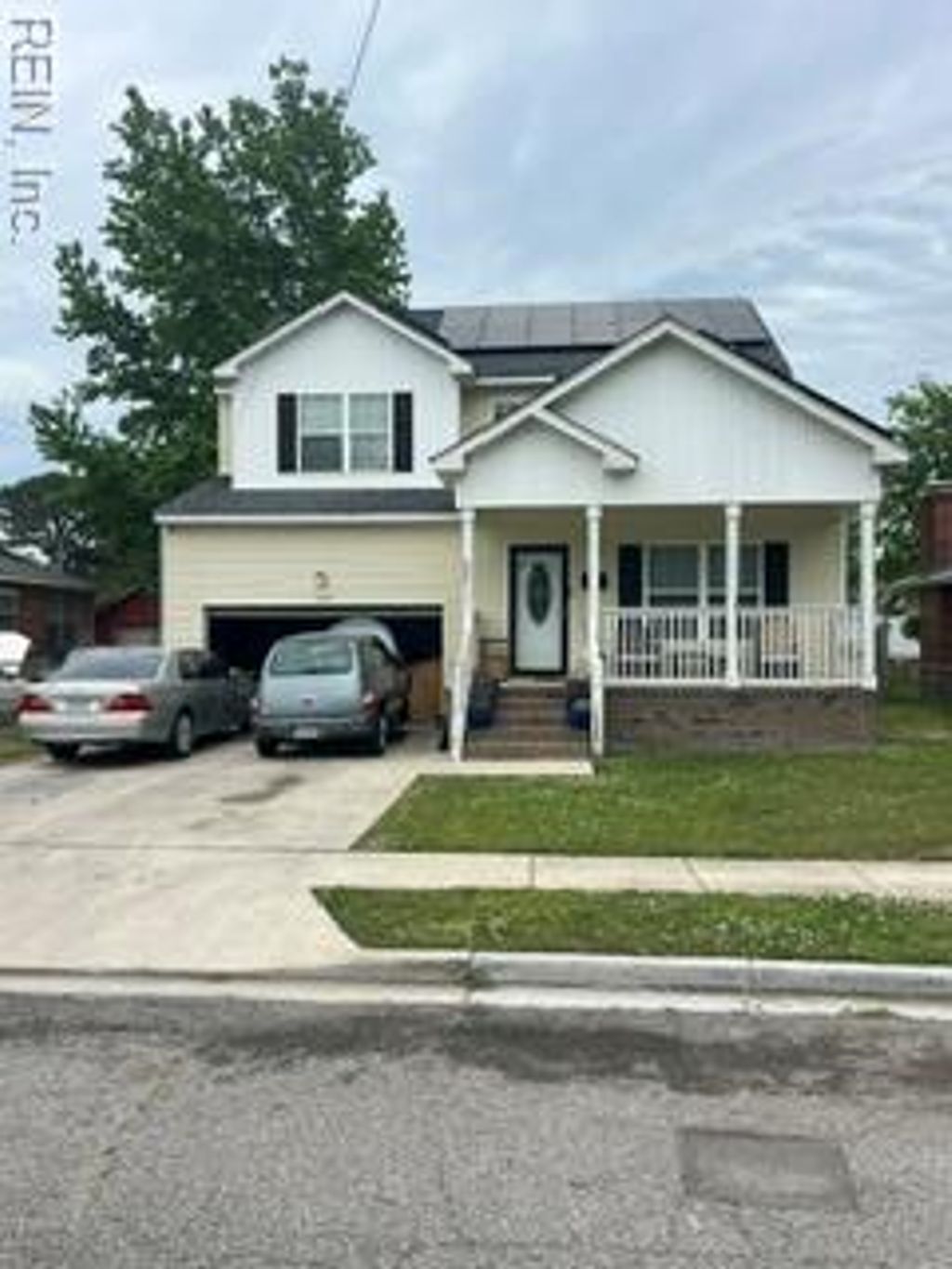 Photo of 207 Ivey Street, Portsmouth, VA 23701 (MLS # 10634158)