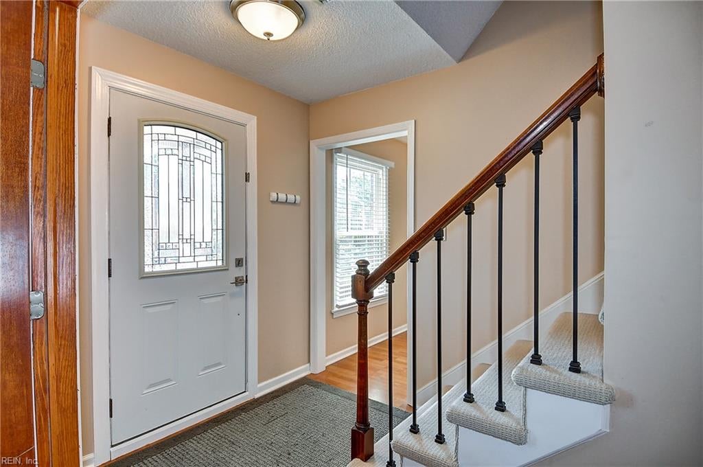 Photo of 1705 Handcross Way, Virginia Beach, VA 23456 (MLS # 10638437)