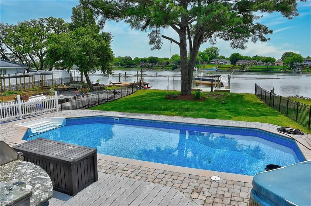 Virginia Beach, Virginia 23451, United States, 5 Bedrooms Bedrooms, ,4 BathroomsBathrooms,Residential,Active,144810