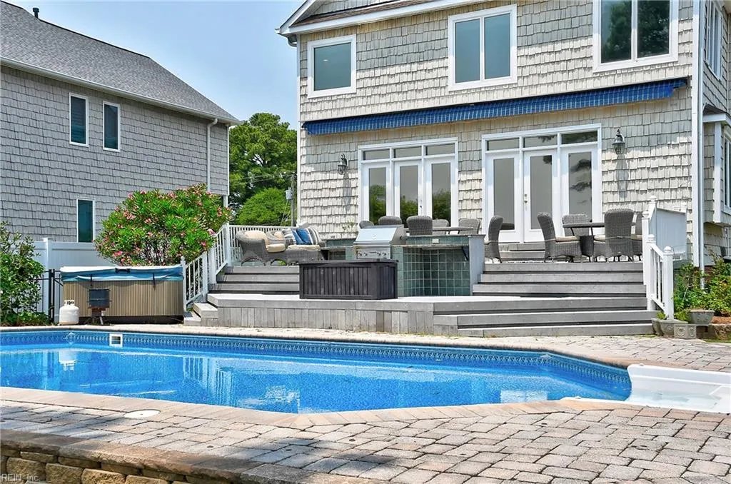 Virginia Beach, Virginia 23451, United States, 5 Bedrooms Bedrooms, ,4 BathroomsBathrooms,Residential,Active,144810