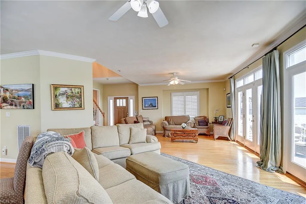 Virginia Beach, Virginia 23451, United States, 5 Bedrooms Bedrooms, ,4 BathroomsBathrooms,Residential,Active,144810