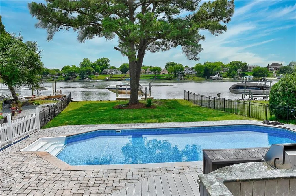 Virginia Beach, Virginia 23451, United States, 5 Bedrooms Bedrooms, ,4 BathroomsBathrooms,Residential,Active,144810