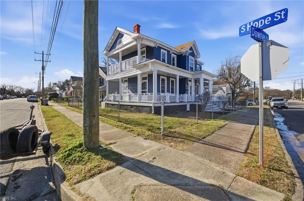 Photo of 26 Downes St Street, Hampton, VA 23663 (MLS # 10620131)