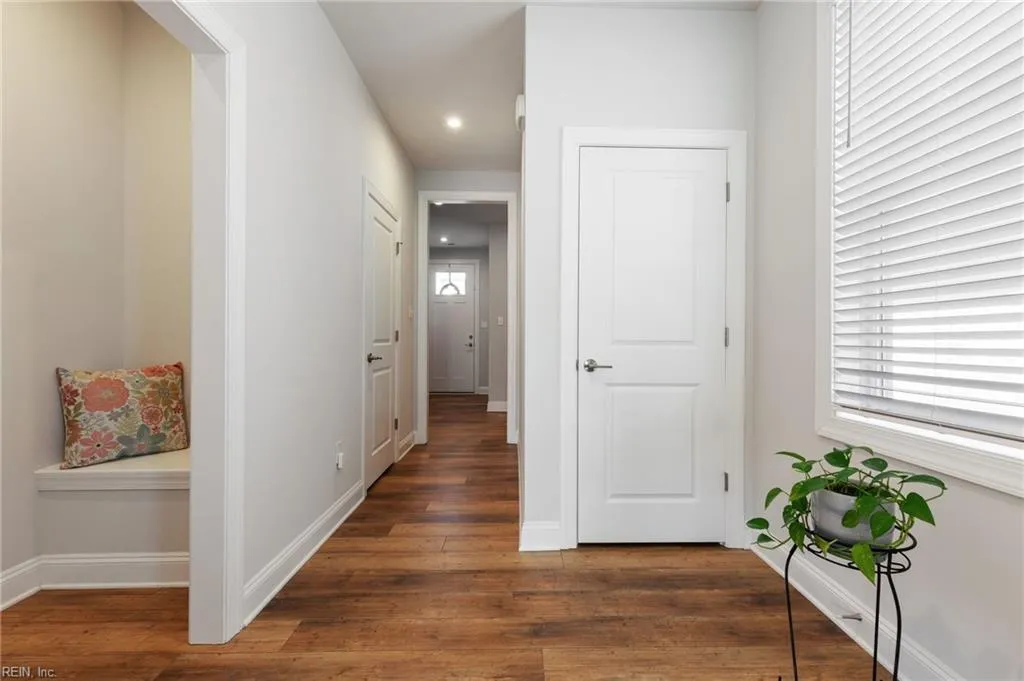 Newport News, Virginia 23608, United States, 3 Bedrooms Bedrooms, ,3 BathroomsBathrooms,Residential,Active,79460