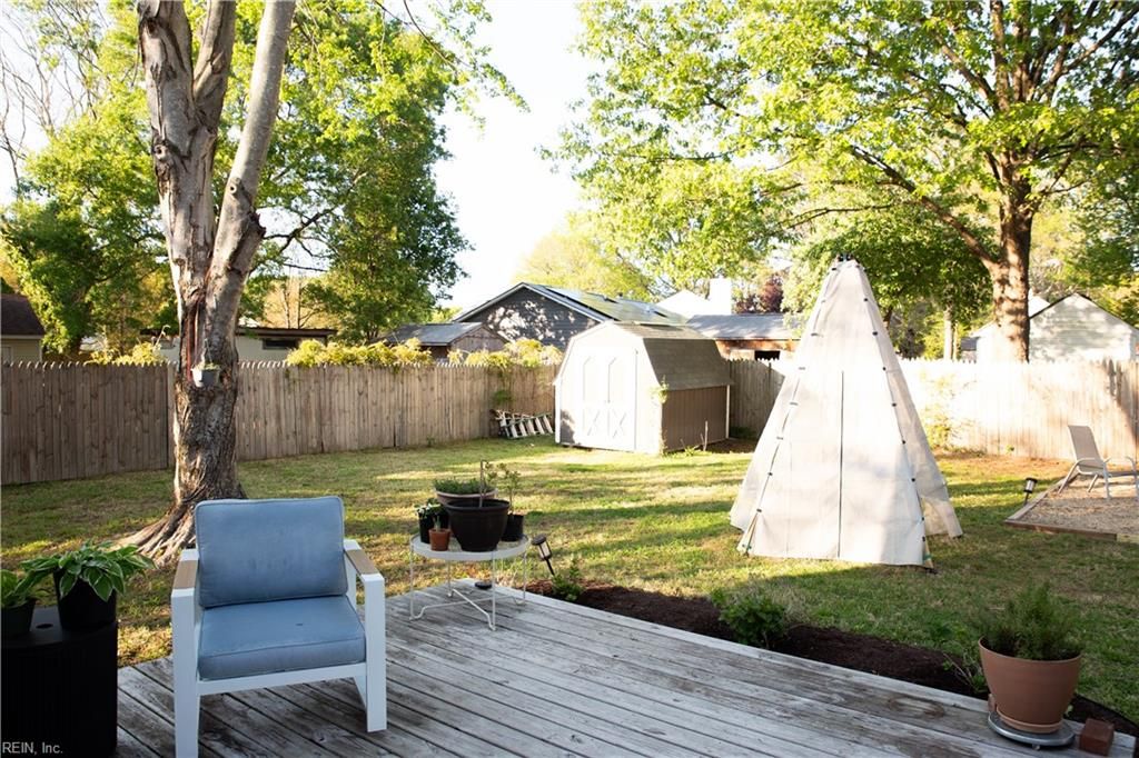 Photo of 1331 Hillock Xing Xing, Virginia Beach, VA 23455 (MLS # 10629640)