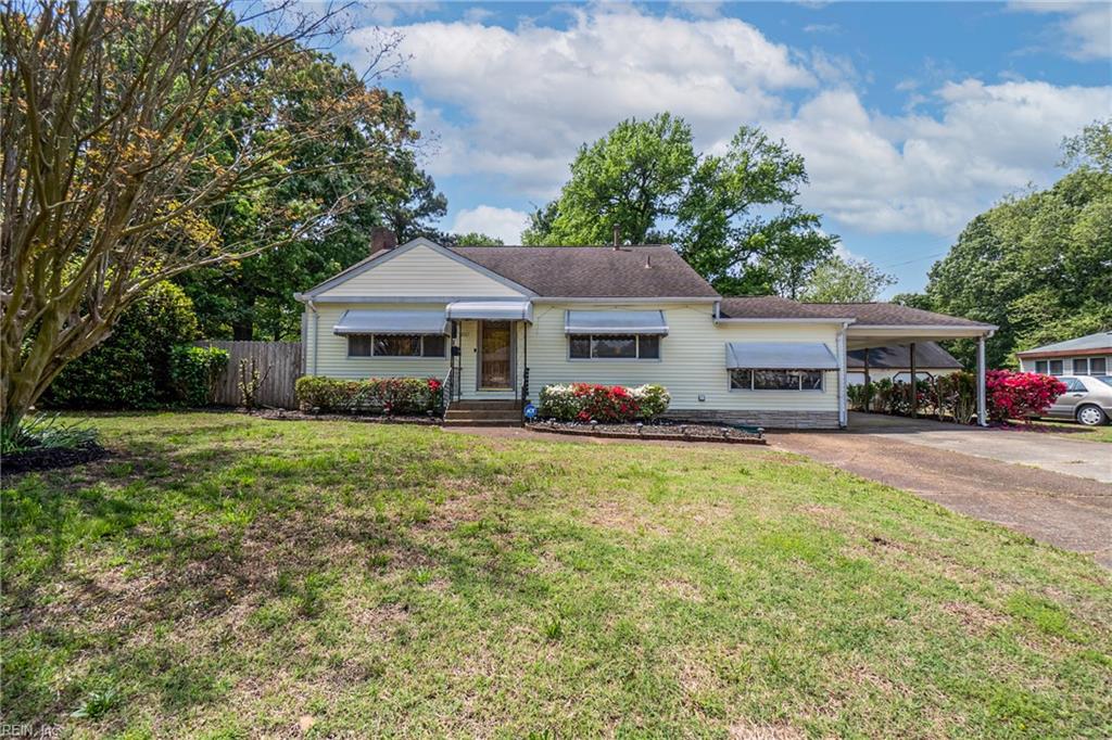 861 Romney LN